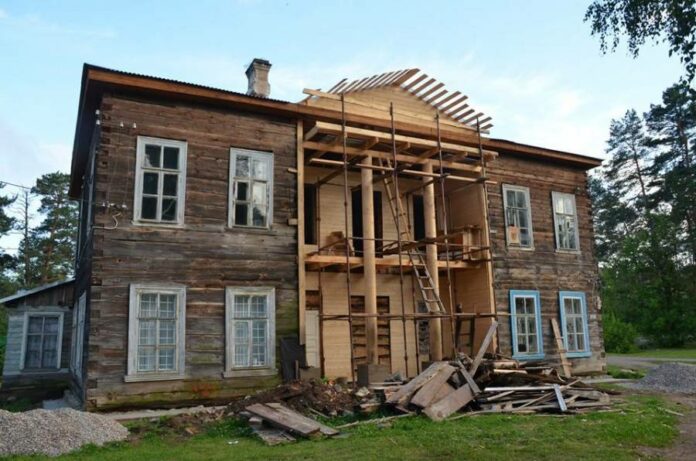 Улучшение и обновление старых построек из дерева